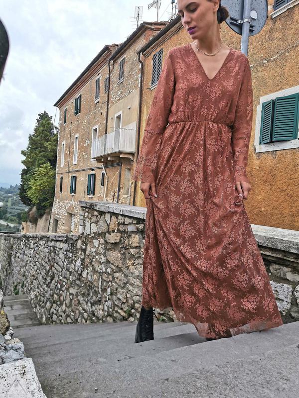 Abito in Pizzo Coccio