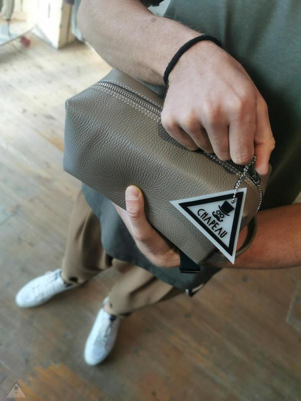 Beauty/Pochette Vera Pelle Fango